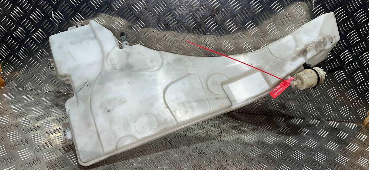 бачок омывателя BMW X5 E70 2008, 3.0 л., M57 D30 (306D3), дизель, АКПП, черный, внедорожник 5 дв., 7161476, 7190998, 7184713, 7161465