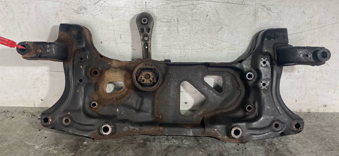 балка подвески передняя (подрамник) Volkswagen Beetle A5 2012, 1.4 л., TSI, CAVA, бензин, 6МКПП, хетчбэк 3 дв.