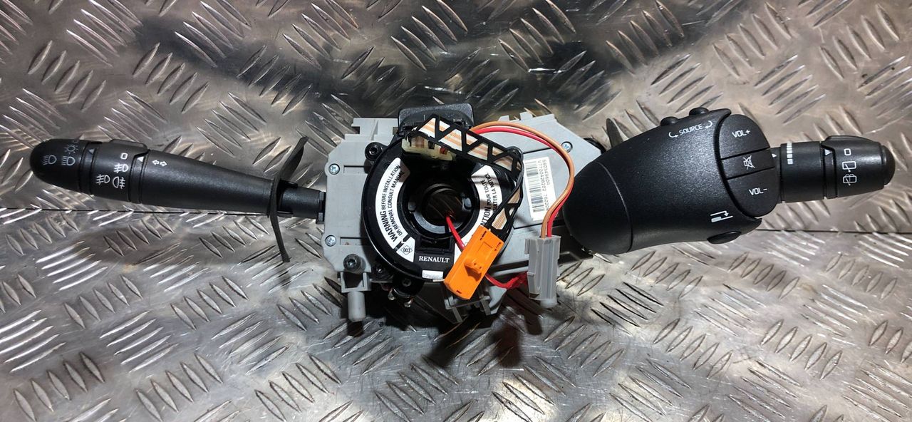 переключатель подрулевой (стрекоза) Renault Scenic 1 поколение [рестайлинг] 2001, 1.8 л., бензин, 5МКПП, темно серый, минивэн, 54034960A
