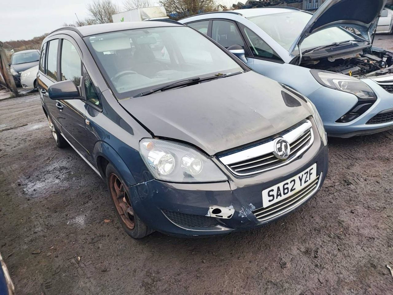 Opel Zafira 2  (B) рест. 2012