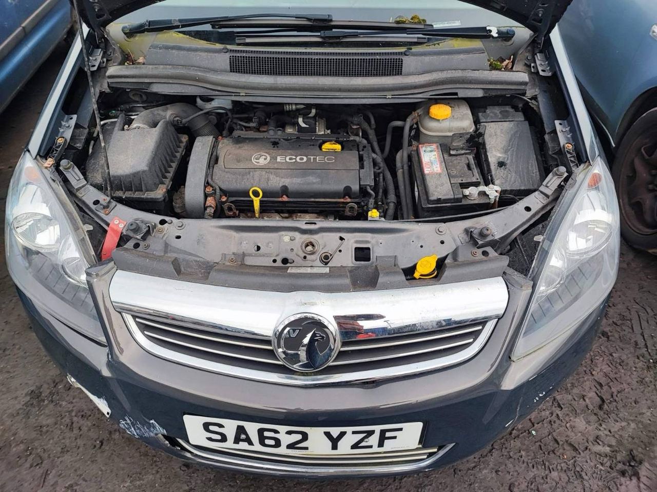 Opel Zafira 2  (B) рест. 2012