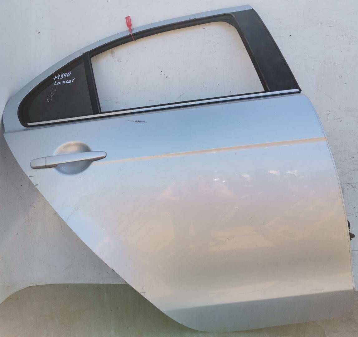 дверь задняя правая Mitsubishi Lancer 10 поколение 2009, 2.0 л., BWC, дизель, 6МКПП, хетчбэк 5 дв.