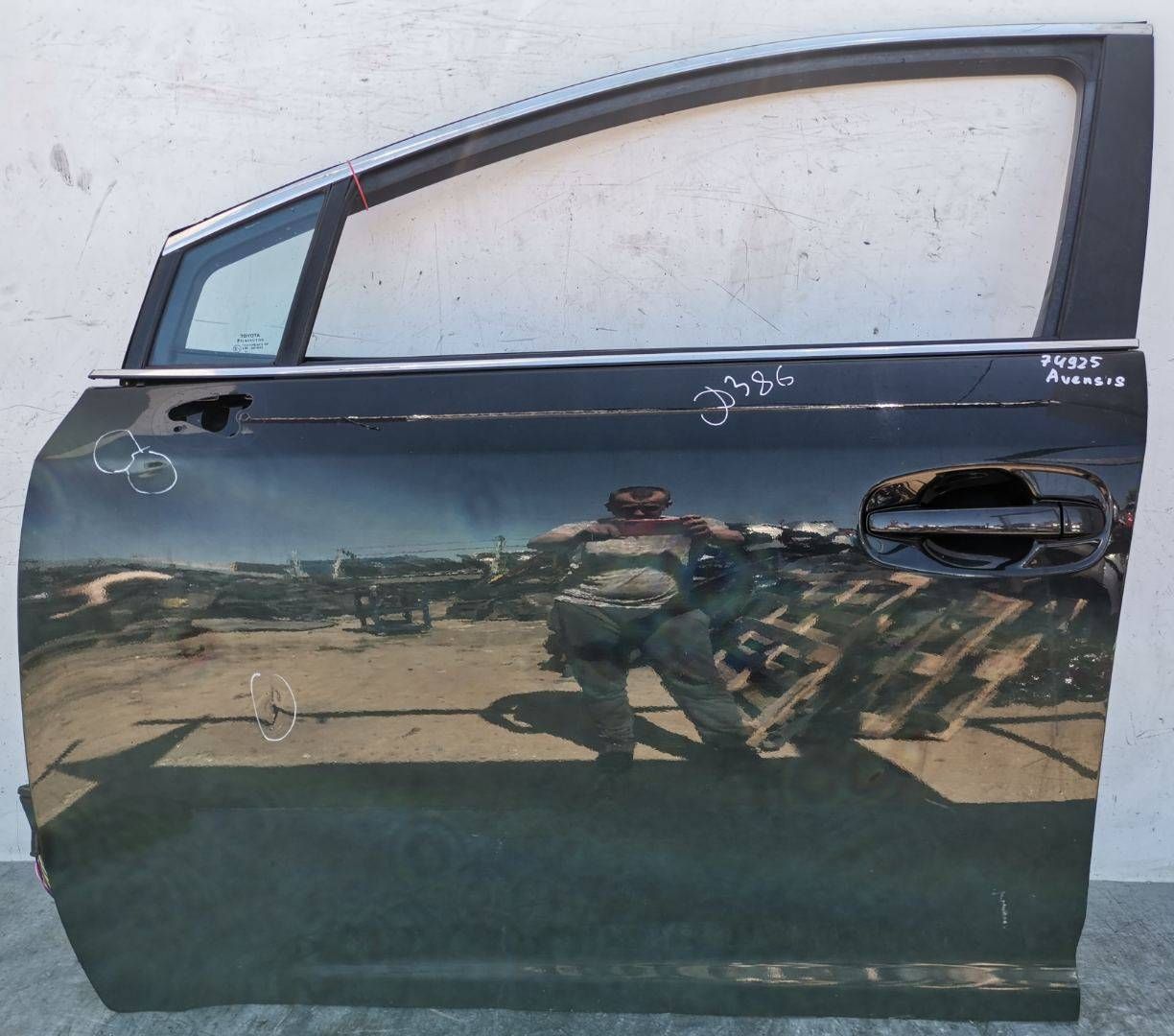 дверь передняя левая Toyota Avensis 3 поколение (T270) 2010, 1.8 л., 2ZR-FXE, бензин, 6МКПП, универсал