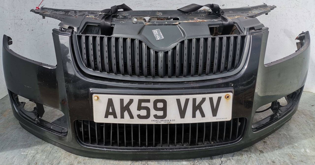 передняя часть (ноускат) Skoda Roomster 1 поколение 2009, 1.4 л., BNM, дизель, 5МКПП, минивэн