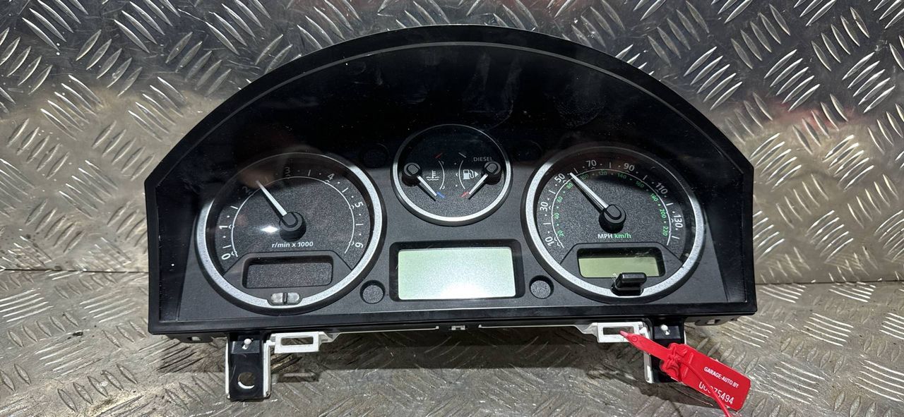 щиток приборов (приборная панель) Land Rover Discovery 3 поколение 2004, 2.7 л., 276DT, дизель, АКПП, внедорожник 5 дв.