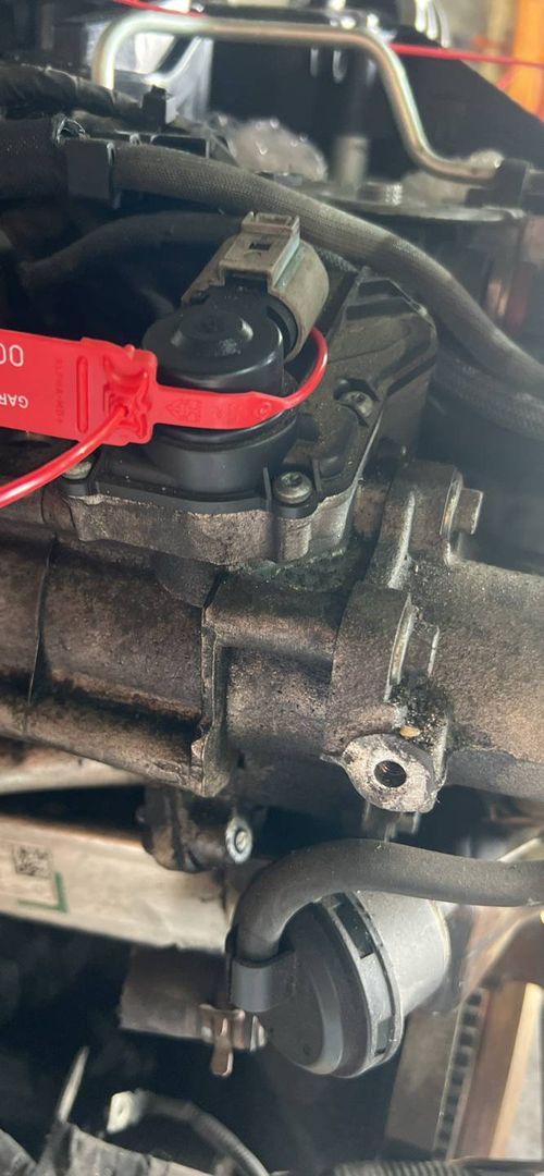 клапан EGR Renault Laguna 3 поколение 2007, 2.0 л., M9R 805, дизель, АКПП, хетчбэк 5 дв.