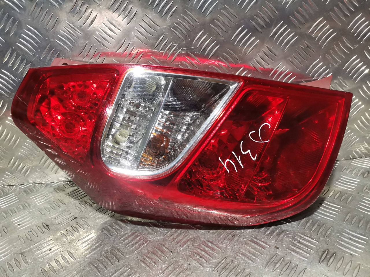 фонарь задний левый Hyundai i10 1 поколение [рестайлинг] 2013, 1.2 л., бензин, 5МКПП, хетчбэк 5 дв.