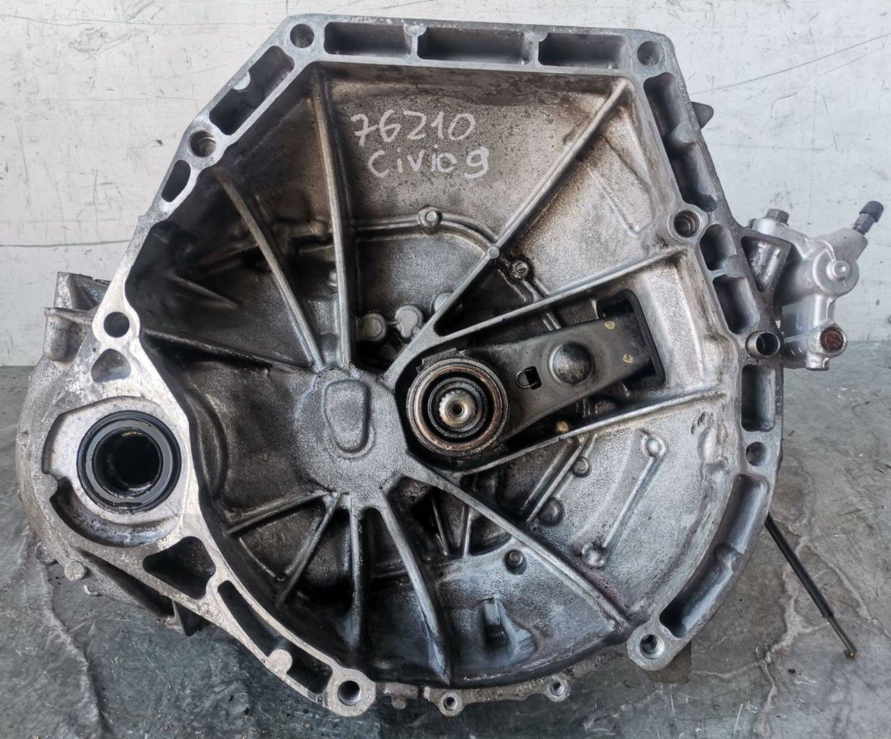 КПП механическая (МКПП) Honda Civic 9 поколение 2012, 1.8 л., R18Z4, бензин, МКПП, хетчбэк 5 дв., CR4CME4, 4CE48008230