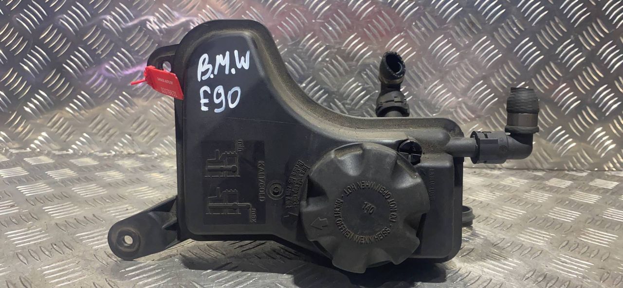 бачок расширительный BMW 3 серия E90/E91/E92/E93 2007, 2.0 л., M47 D20, дизель, 6МКПП, универсал