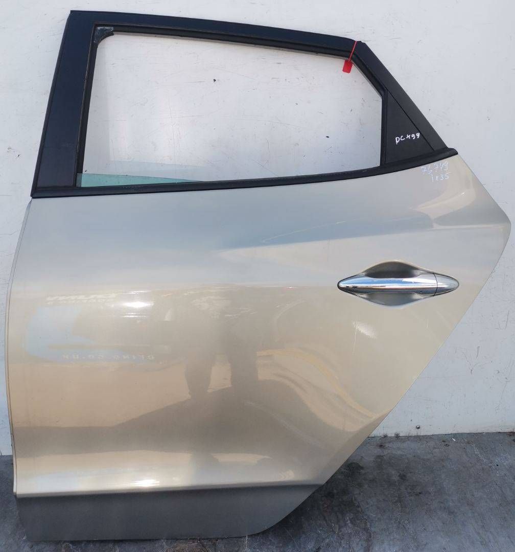 дверь задняя левая Hyundai ix35 1 поколение 2011, 2.0 л., D4HA, дизель, 6МКПП, внедорожник 5 дв.