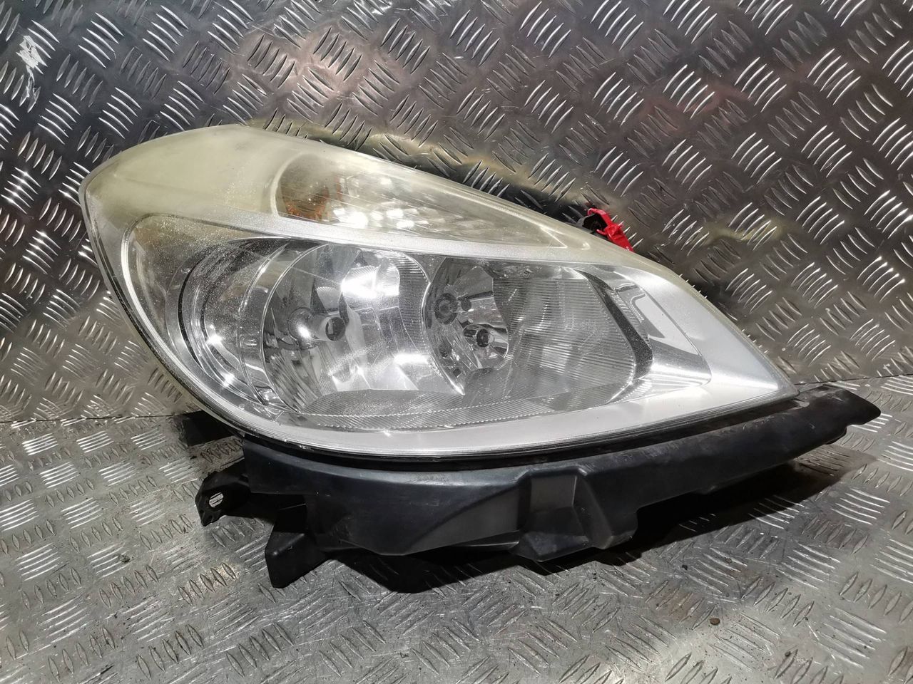 фара правая Renault Clio 3 поколение 2007, 1.5 л., K9K 768, дизель, 5МКПП, хетчбэк 5 дв.