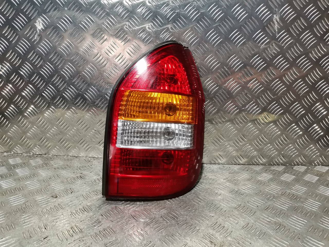 фонарь задний правый Opel Zafira 1 поколение (A) 2001, 1.8 л., Z 18 XE, бензин, 5МКПП, минивэн