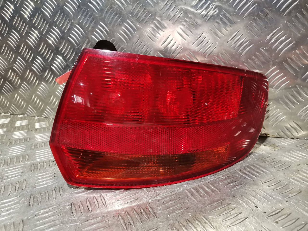 фонарь задний правый Audi A3 8P 2004, 1.6 л., BLP, бензин, 6МКПП, хетчбэк 5 дв.