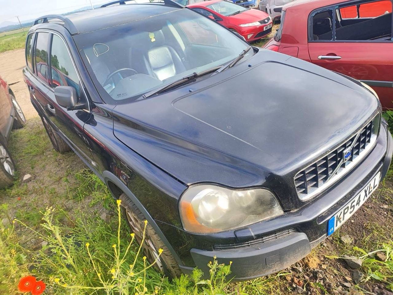 Volvo XC90 2004