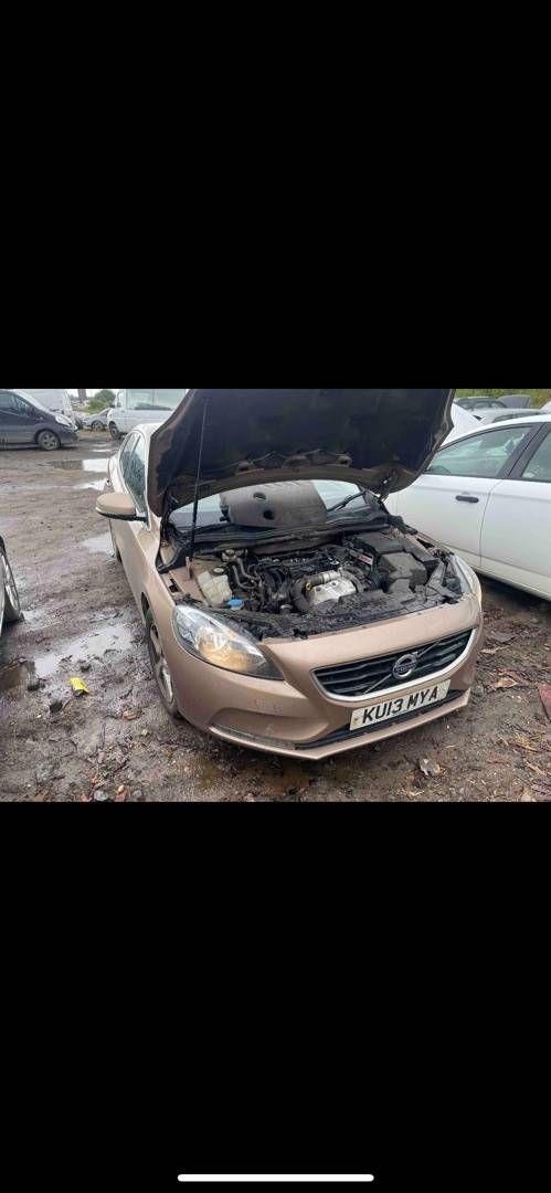 Volvo V40 2 2013