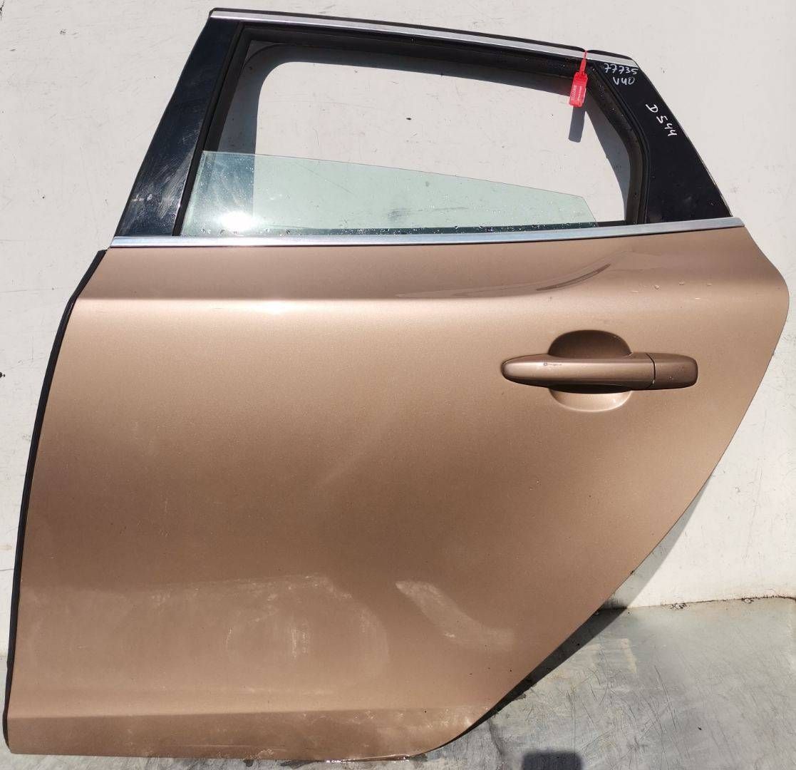 дверь задняя левая Volvo V40 2 поколение 2013, 1.6 л., D 4162 T, дизель, 6МКПП, хетчбэк 5 дв.
