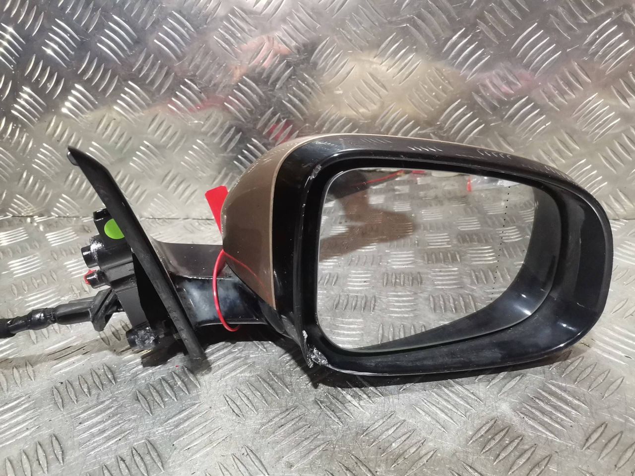 зеркало наружное правое Volvo V40 2 поколение 2013, 1.6 л., D 4162 T, дизель, 6МКПП, хетчбэк 5 дв.
