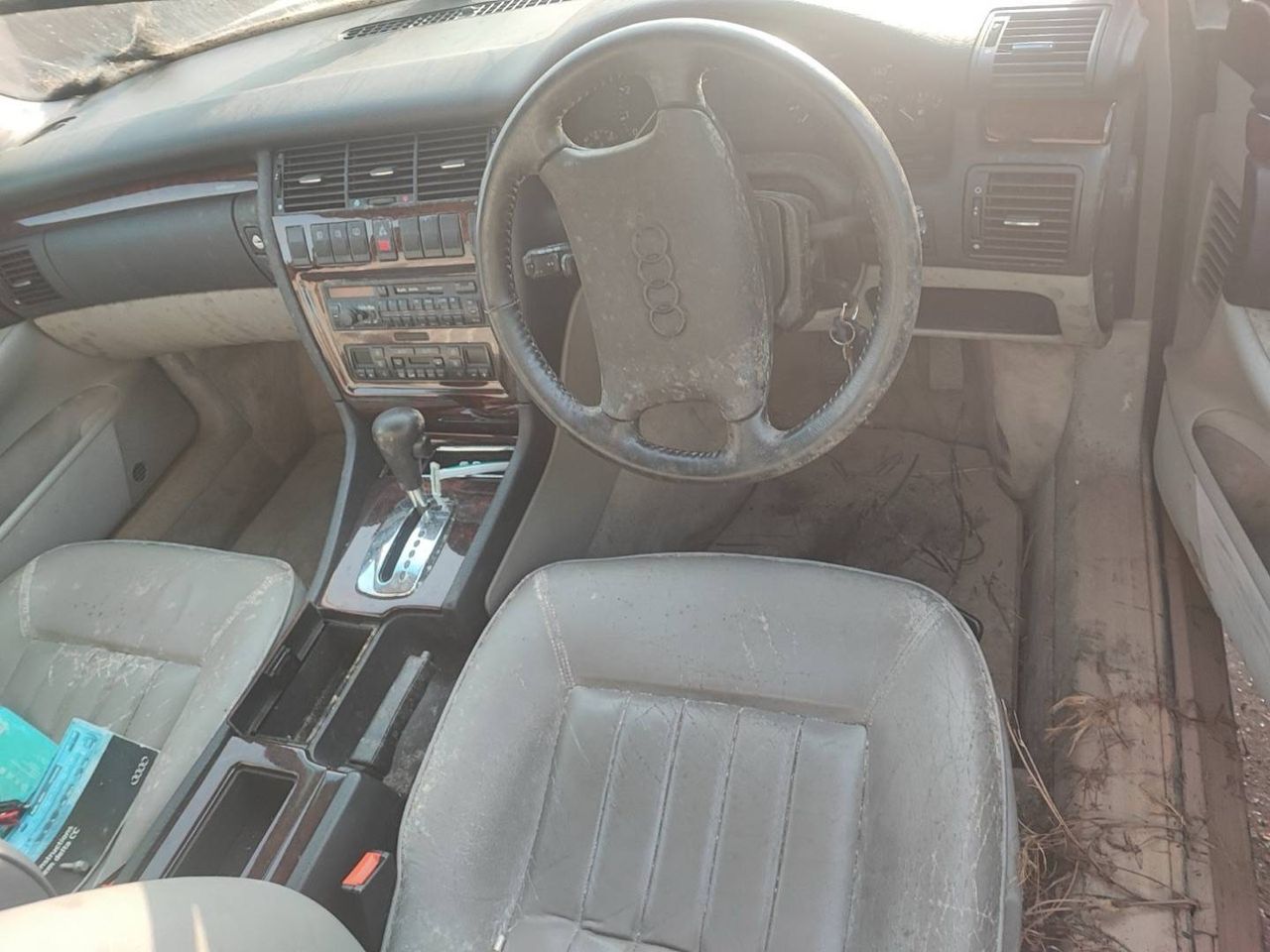 Audi A8 D2/4D 1995