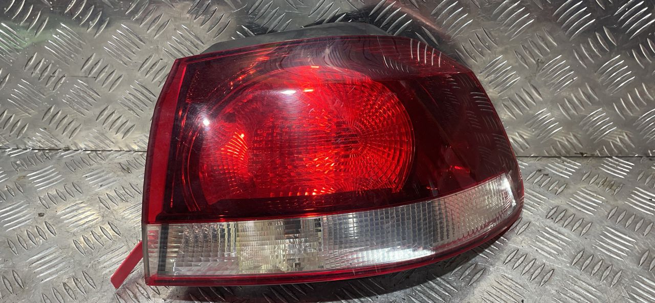 фонарь задний правый Volkswagen Golf 6 поколение 2010, 1.6 л., CAYA, дизель, 5МКПП, хетчбэк 5 дв.