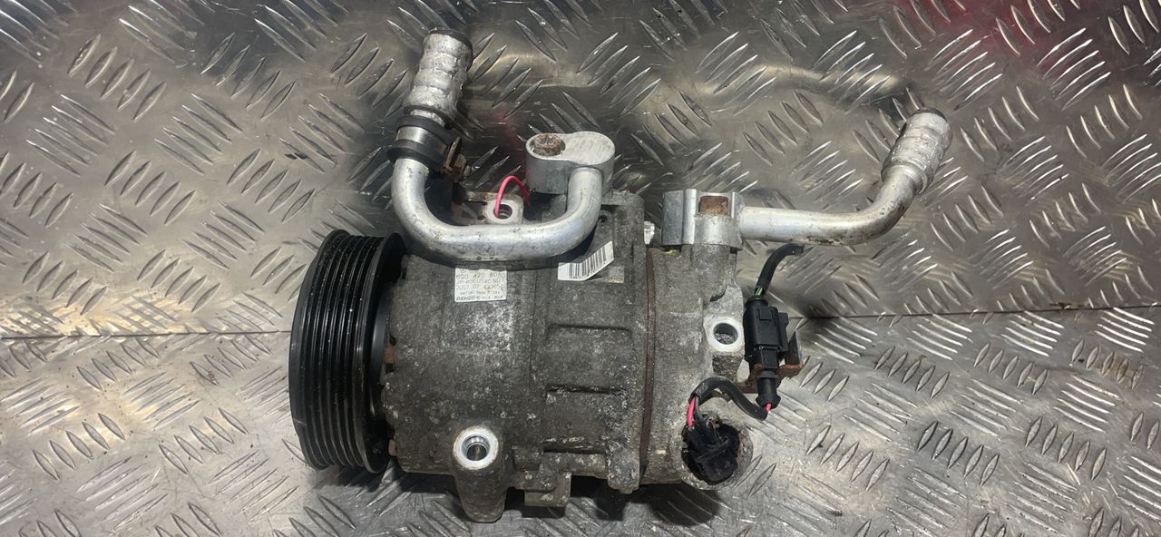 компрессор кондиционера Skoda Roomster 1 поколение 2009, 1.9 л., BSW, дизель, 5МКПП, фургон, 6Q0820808D