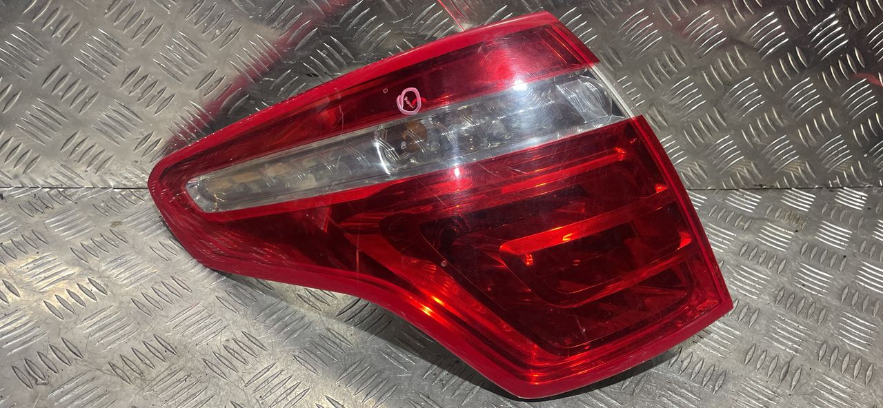 фонарь задний левый Citroen C4 Picasso 1 поколение 2009, 1.6 л., 9HY (DV6TED4), дизель, 5МКПП, минивэн