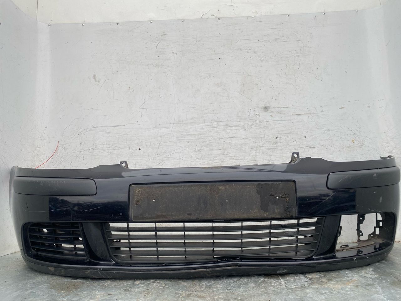 бампер передний Volkswagen Golf 5 поколение 2005, 1.6 л., BLP, бензин, АКПП, хетчбэк 5 дв.