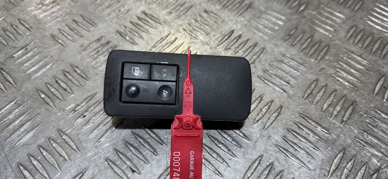 кнопка стеклоподъемника двери передней правой Opel Signum C [рестайлинг] 2005, 3.0 л., Z 30 DT, дизель, хетчбэк 5 дв.