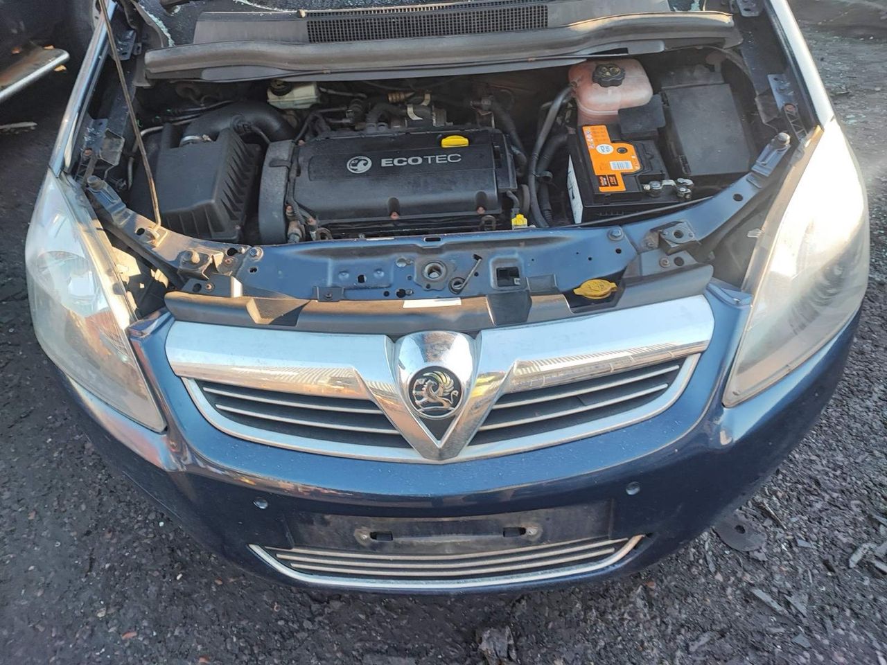 Opel Zafira 2  (B) рест. 2011