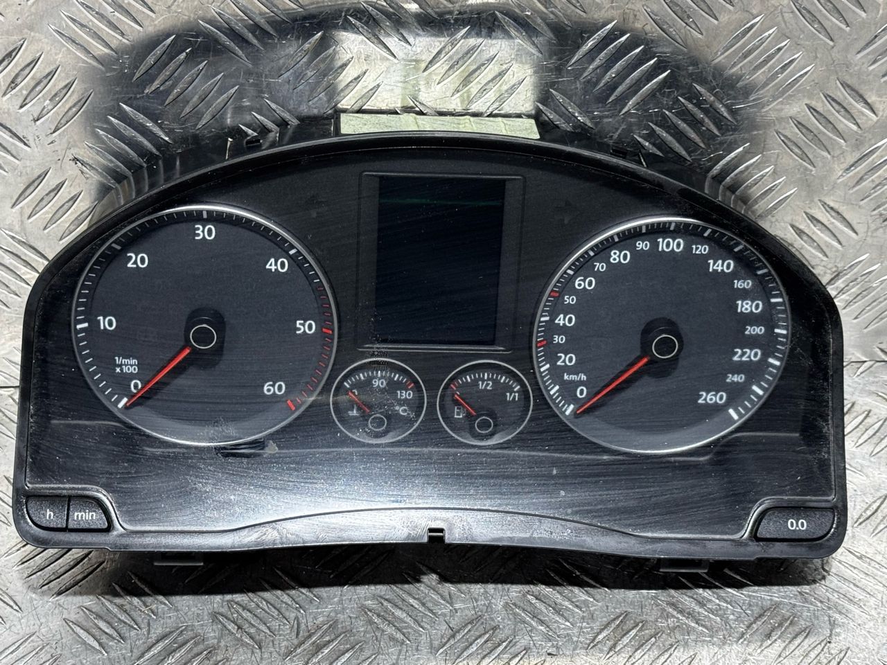 щиток приборов (приборная панель) Volkswagen Golf 5 поколение 2004, 2.0 л., дизель, хетчбэк 5 дв., 1K0920871B