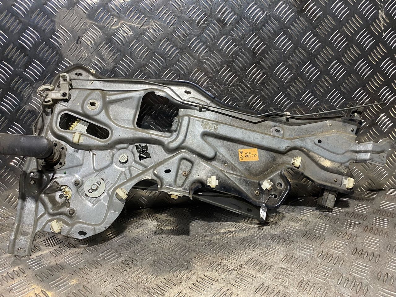стеклоподъемник задний правый Renault Laguna 1 поколение 1998, 1.9 л., дизель, хетчбэк 5 дв.
