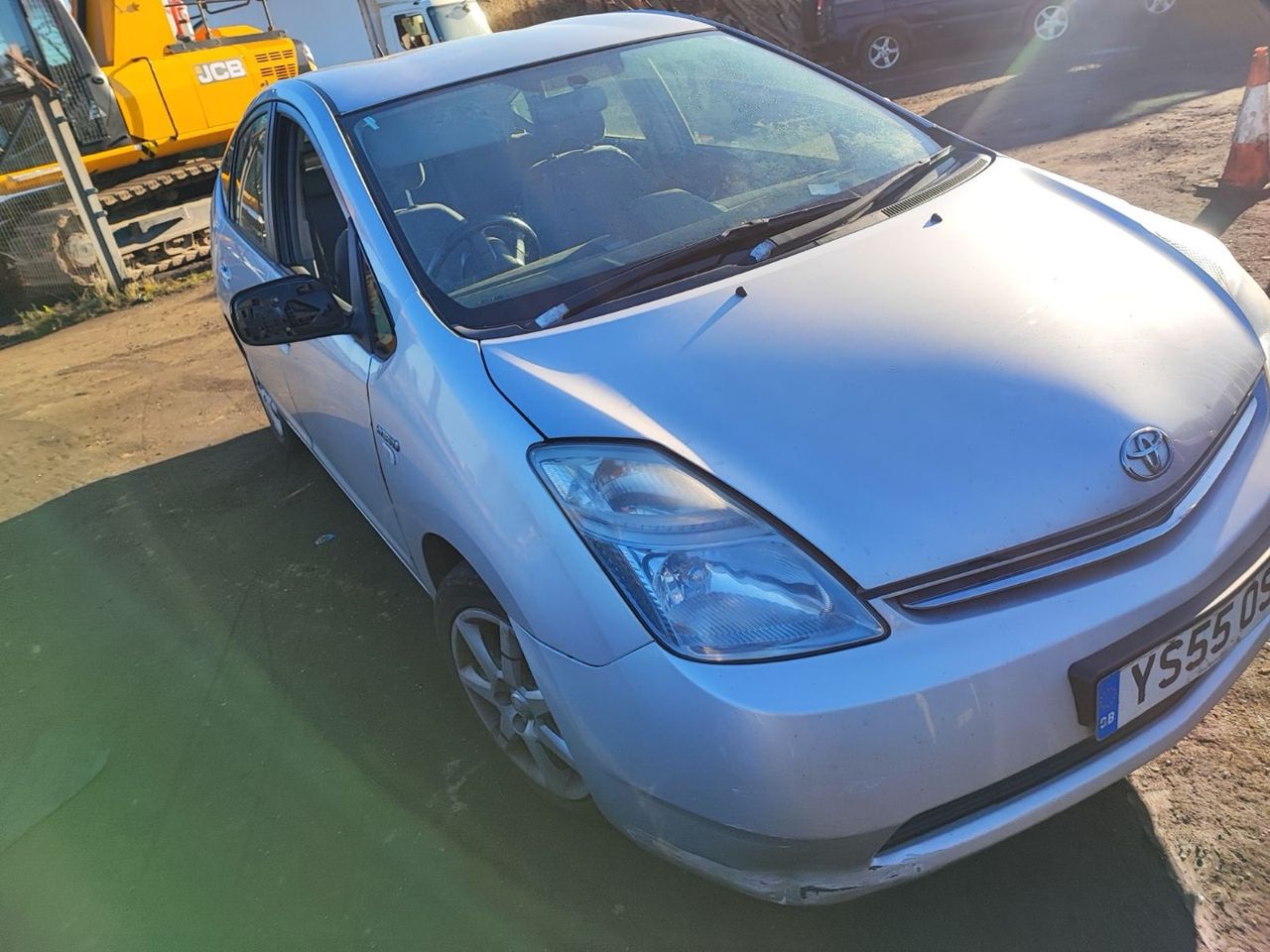 Toyota Prius 2  XW20 рест. 2006