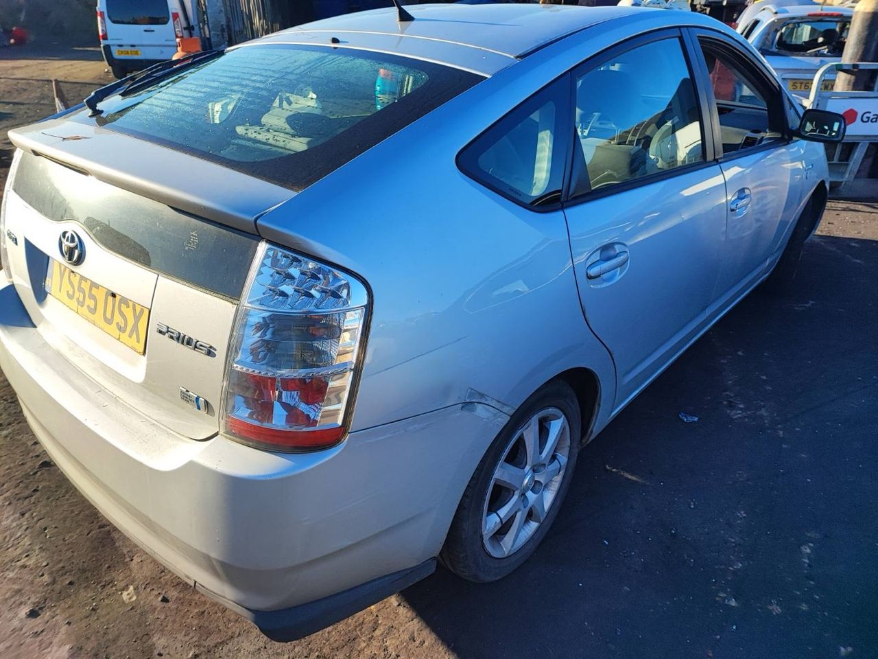 Toyota Prius 2  XW20 рест. 2006