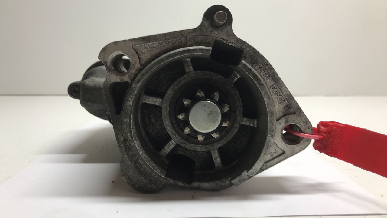 стартер Audi A6 4F/C6 2007, 2.0 л., дизель, 6МКПП, 0001125053