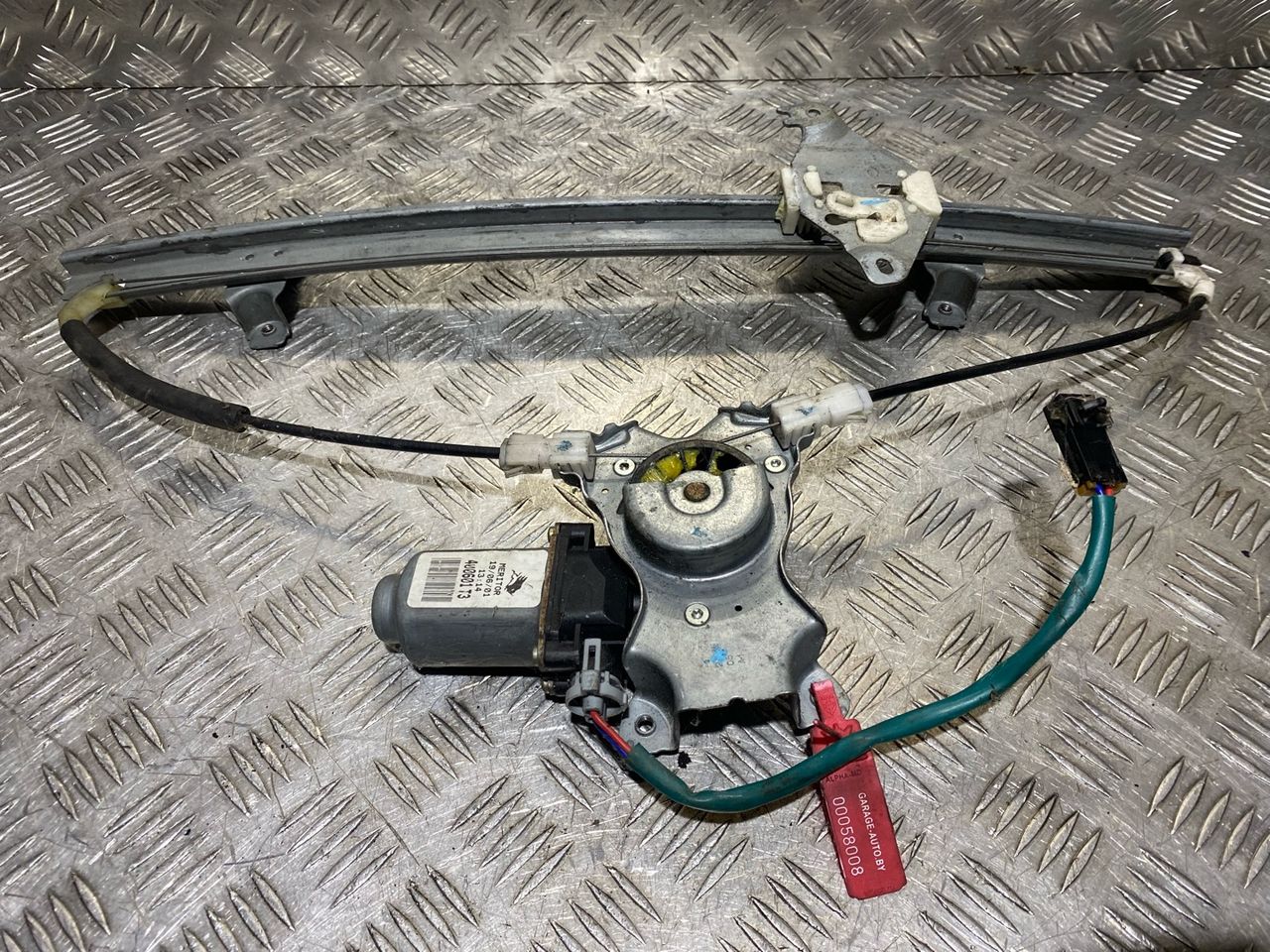 стеклоподъемник электрический передний левый Nissan Almera Tino V10 2001, минивэн