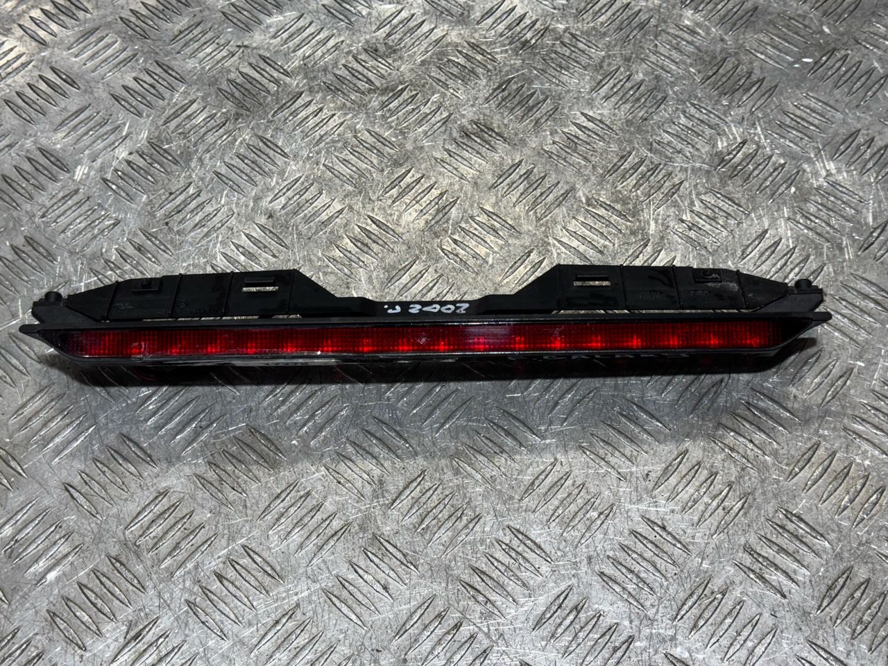 дополнительный стоп-сигнал Ford Galaxy 1 поколение [рестайлинг] 2002, darkorange, минивэн