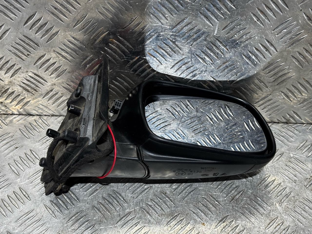зеркало наружное правое Peugeot 307 1 поколение [рестайлинг] 2007, 1.6 л., 9HZ (DV6TED4), дизель, 5МКПП, универсал