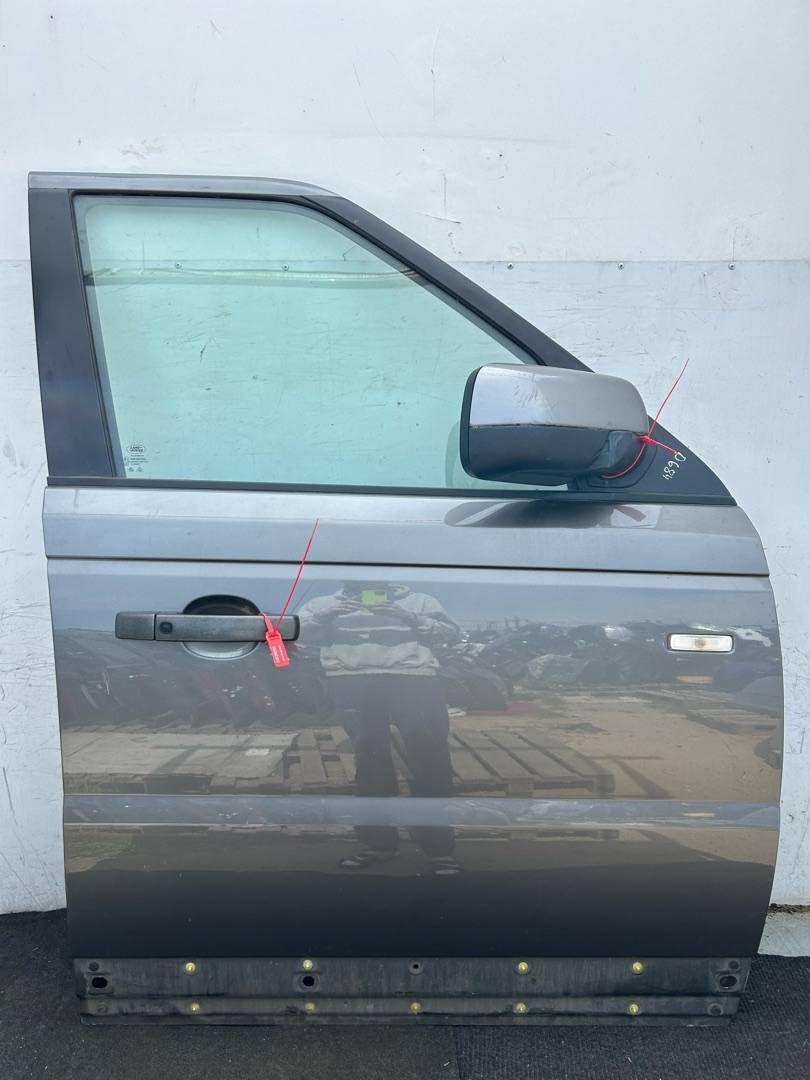 дверь передняя правая Land Rover Range Rover Sport 1 поколение [рестайлинг] 2009, 3.0 л., дизель, АКПП, внедорожник 5 дв.