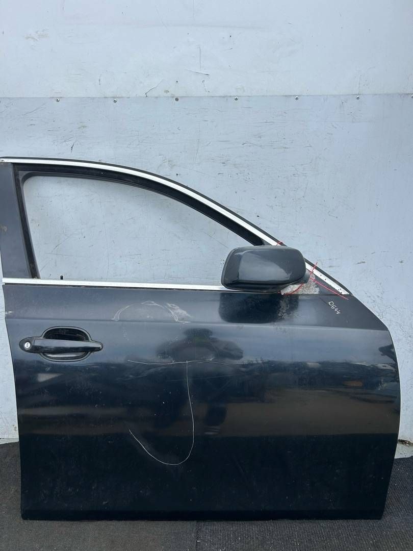 дверь передняя правая BMW 5 серия E60/E61 2005, 2.0 л., дизель, 6МКПП, седан