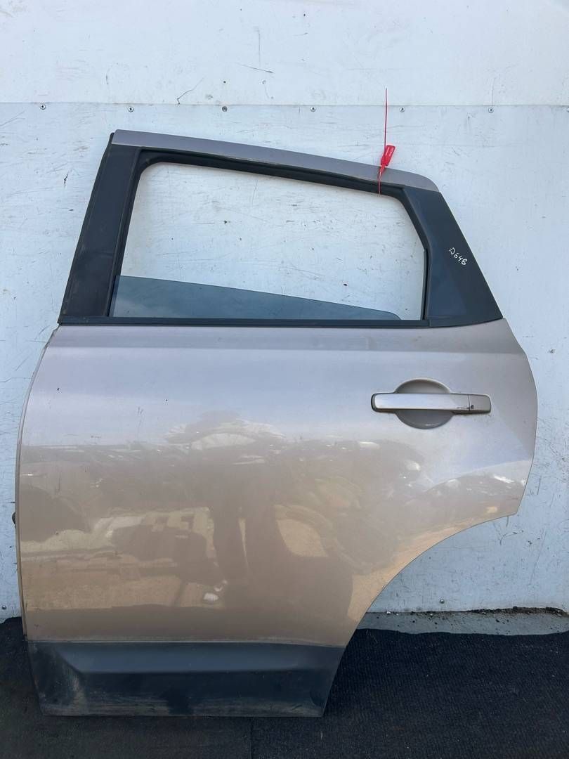 дверь задняя левая Nissan Qashqai J10 [рестайлинг] 2011, 1.5 л., дизель, МКПП, внедорожник 5 дв.