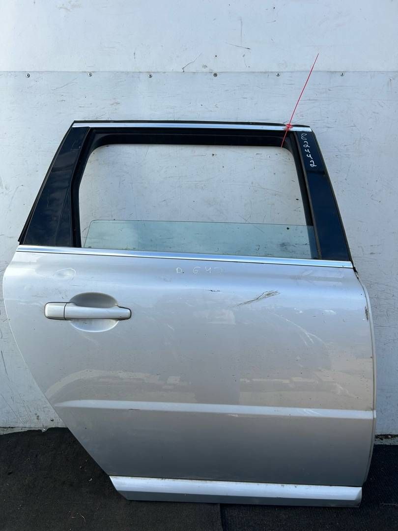 дверь задняя правая Volvo V70 3 поколение 2009, 2.4 л., D 5244 T, дизель, 6МКПП, универсал