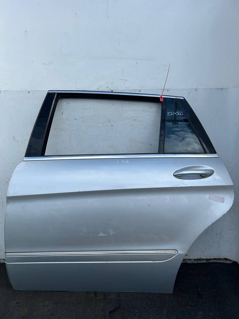 дверь задняя левая Mercedes-Benz R-Класс W251 2006, 3.0 л., OM 642.950, дизель, АКПП, минивэн