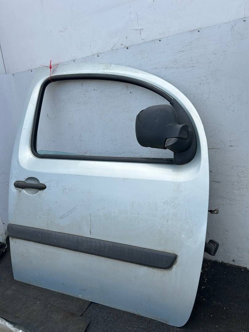 дверь передняя правая Renault Kangoo 2 поколение 2010, 1.5 л., K9K 800, дизель, 5МКПП, фургон