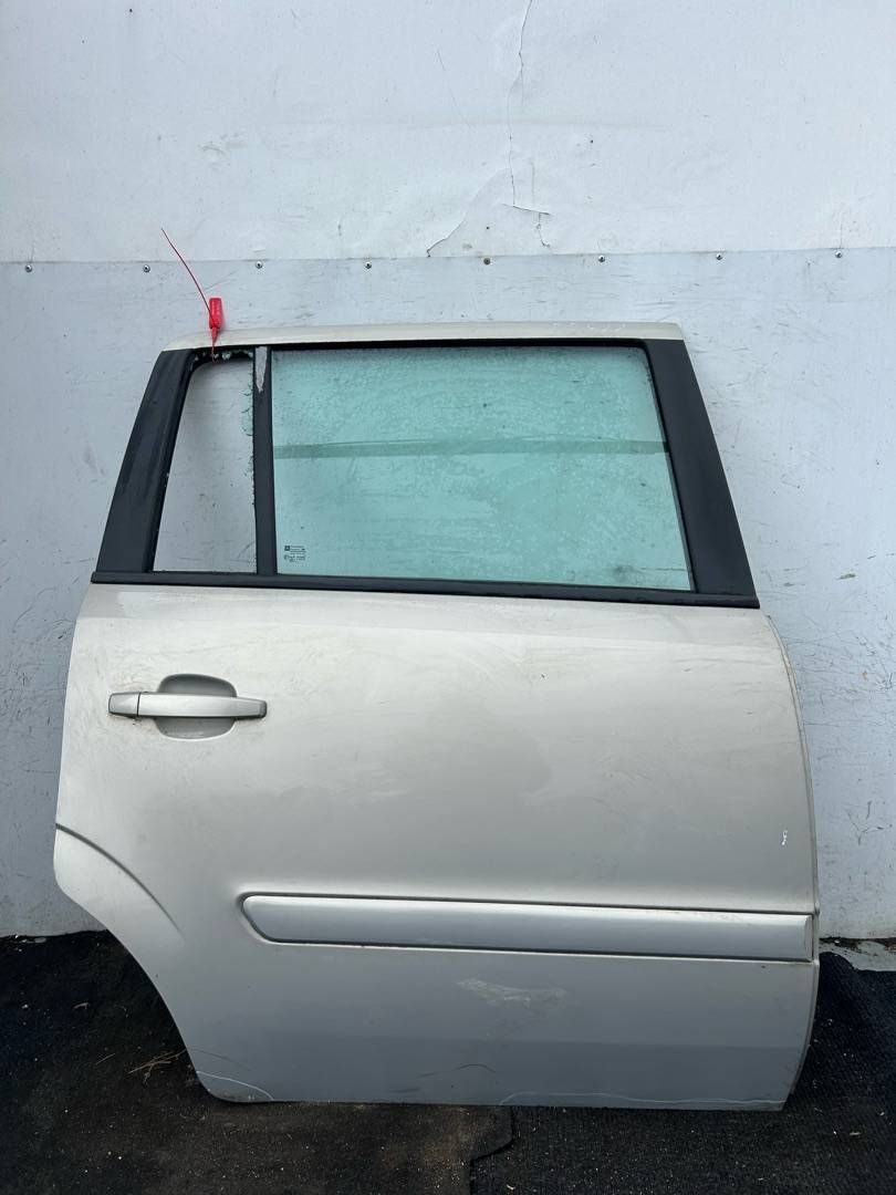 дверь задняя правая Opel Zafira 2 поколение (B) 2006, 1.6 л., бензин, 5МКПП, минивэн
