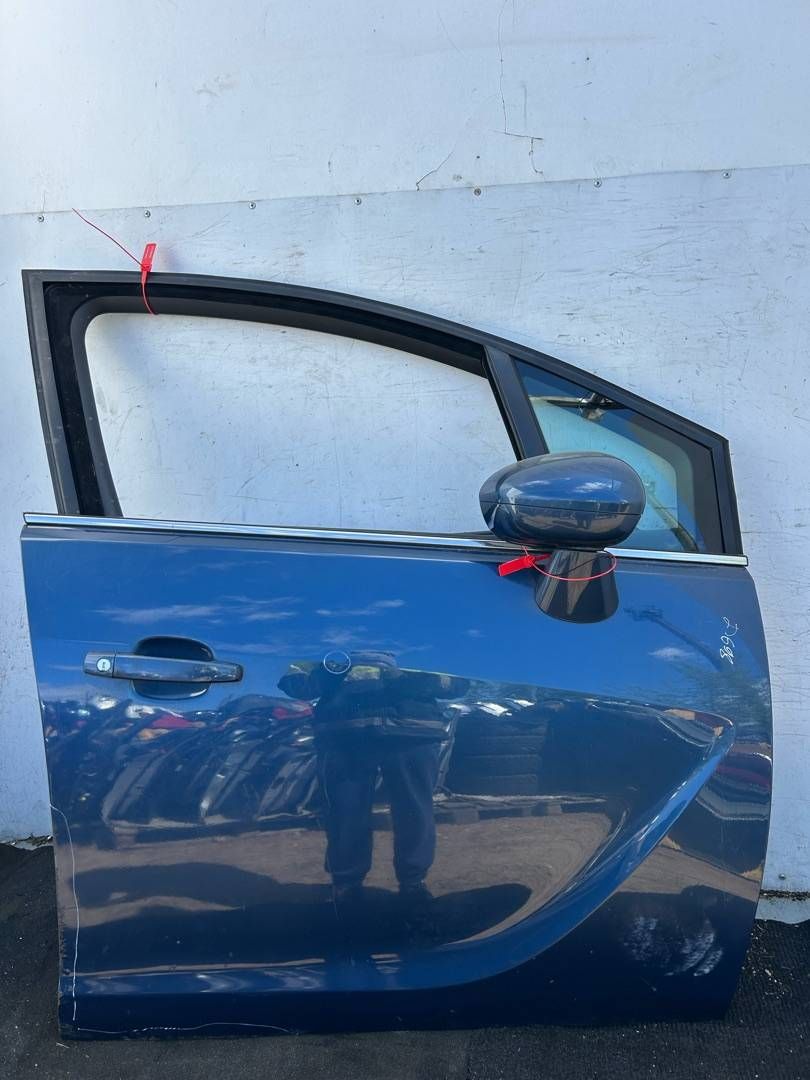 дверь передняя правая Opel Meriva 2 поколение (B) 2012, 1.7 л., A 17 DTS, дизель, 6МКПП, минивэн
