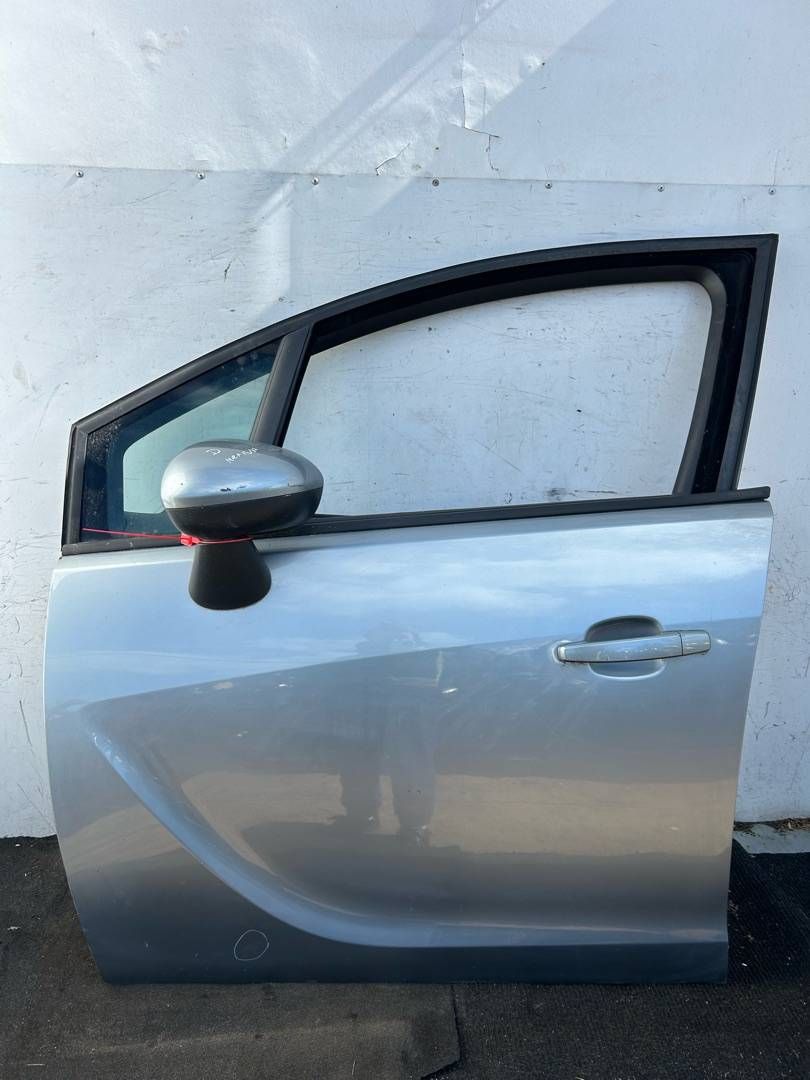 дверь передняя левая Opel Meriva 2 поколение (B) 2012, 1.7 л., A 17 DTS, дизель, 6МКПП, минивэн
