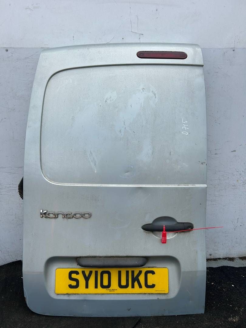 дверь задняя распашная левая Renault Kangoo 2 поколение 2010, 1.5 л., K9K 800, дизель, 5МКПП, фургон