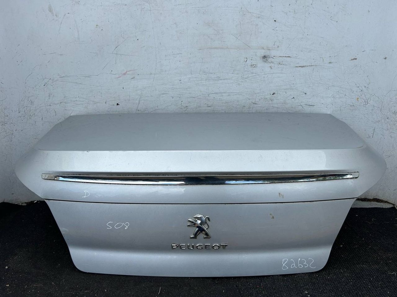 крышка багажника (дверь 3-5) Peugeot 508 1 поколение 2011, 1.6 л., дизель, 5МКПП, седан