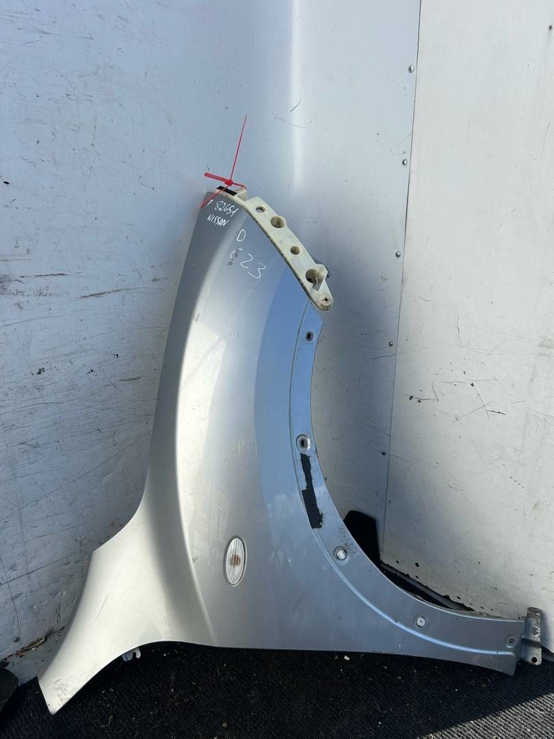 крыло переднее правое Nissan Juke YF15 2011, 1.6 л., HR16DE, бензин, 5МКПП, внедорожник 5 дв.