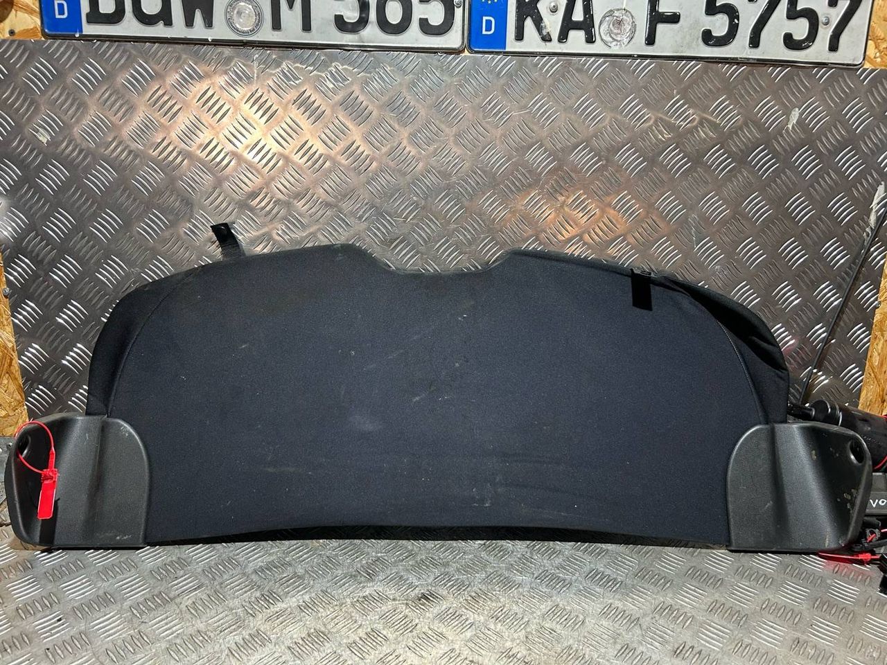 шторка багажника Nissan Juke YF15 2011, 1.6 л., HR16DE, бензин, 5МКПП, внедорожник 5 дв.