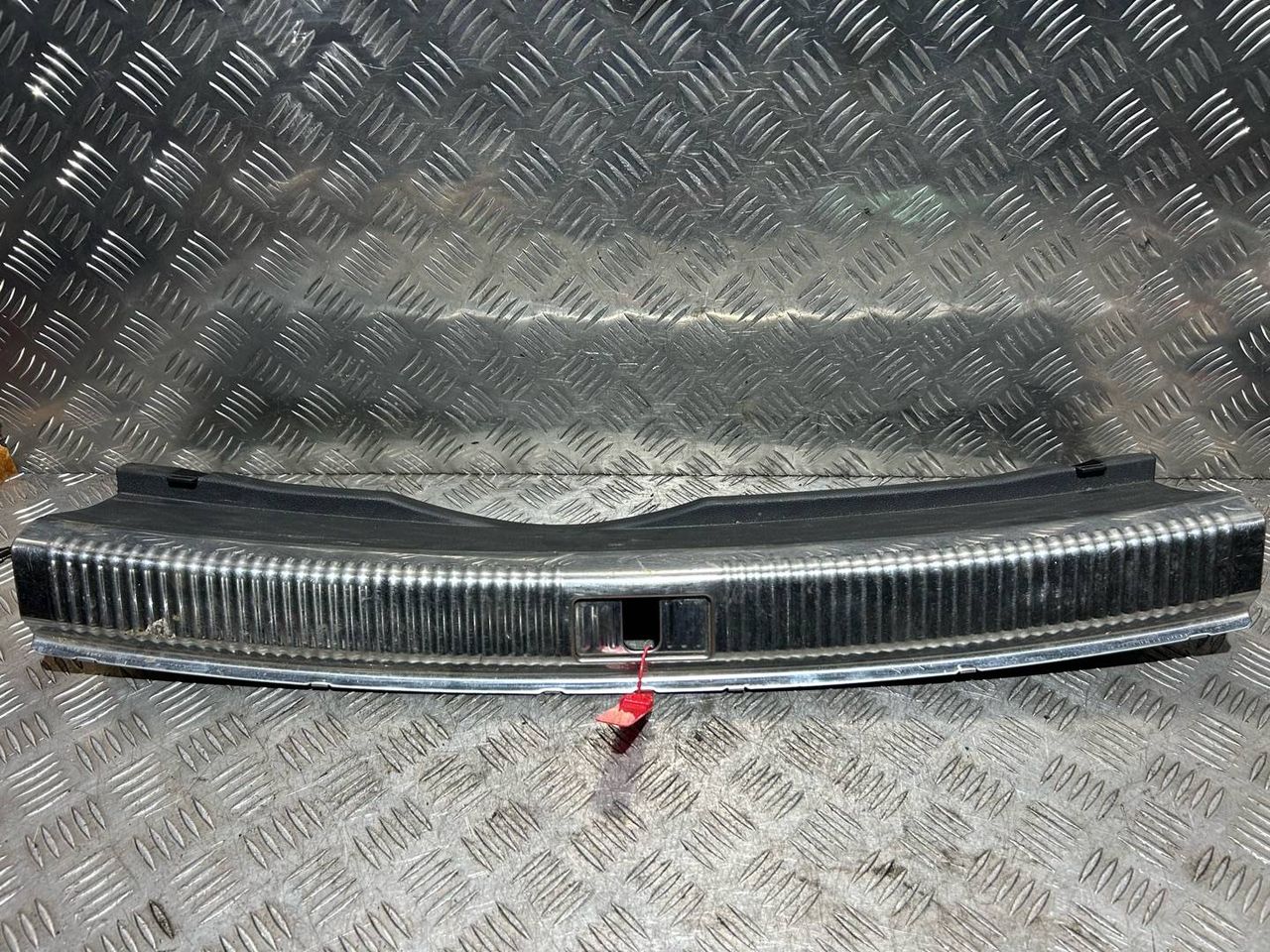 накладка внутренняя на заднюю панель кузова Audi A7 4G 2014, 3.0 л., CDUC, дизель, АКПП, лифтбэк, 4G8863471